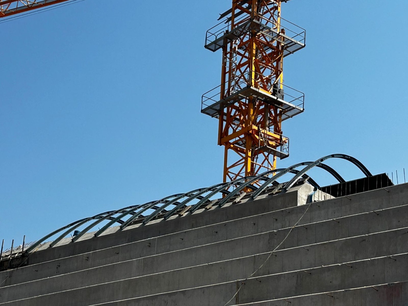 Gabosch Dam Phase 4 roof steelwork construction image 27