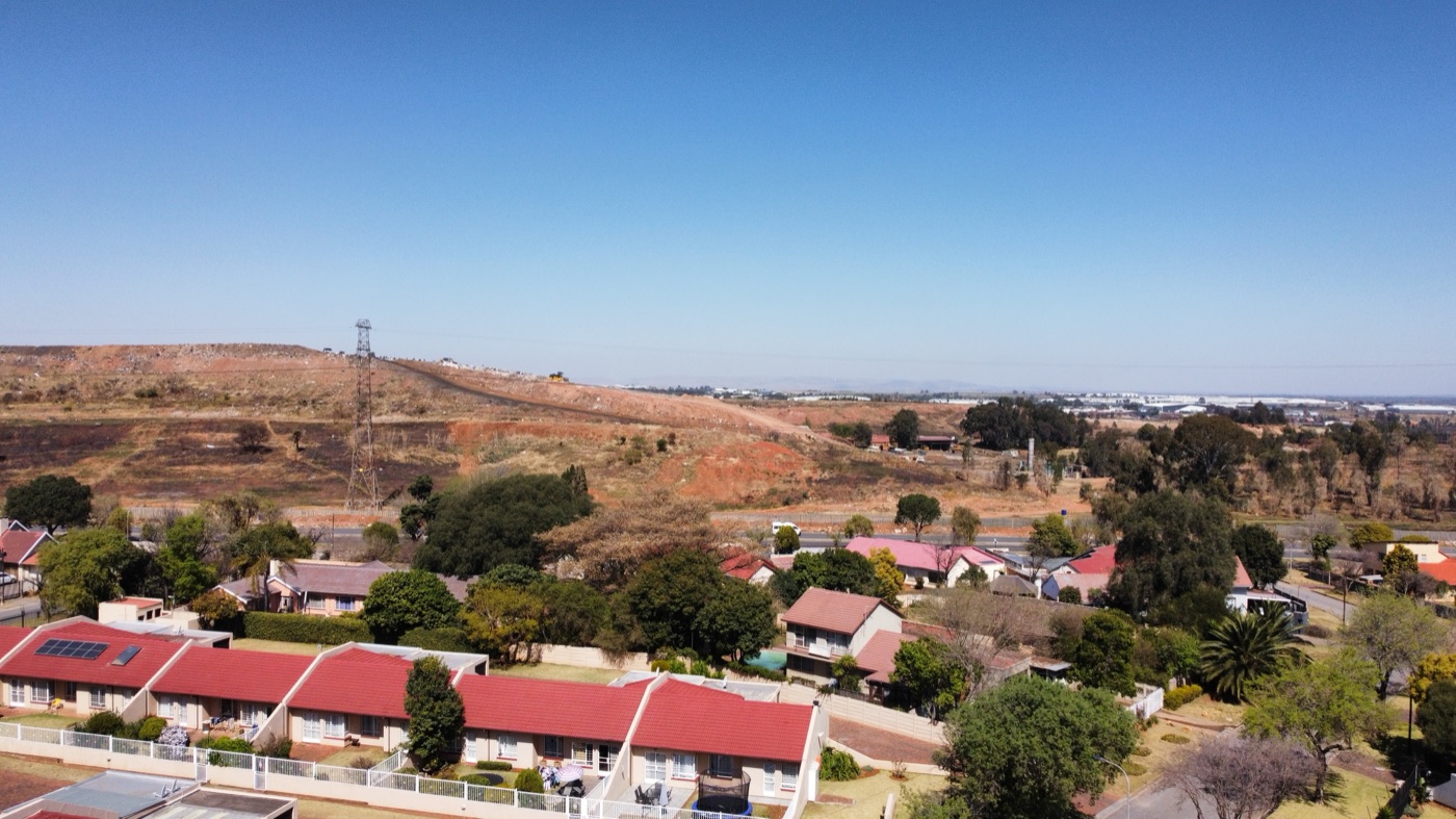 Aerial view of Simmer & Jack landfill site - image 1