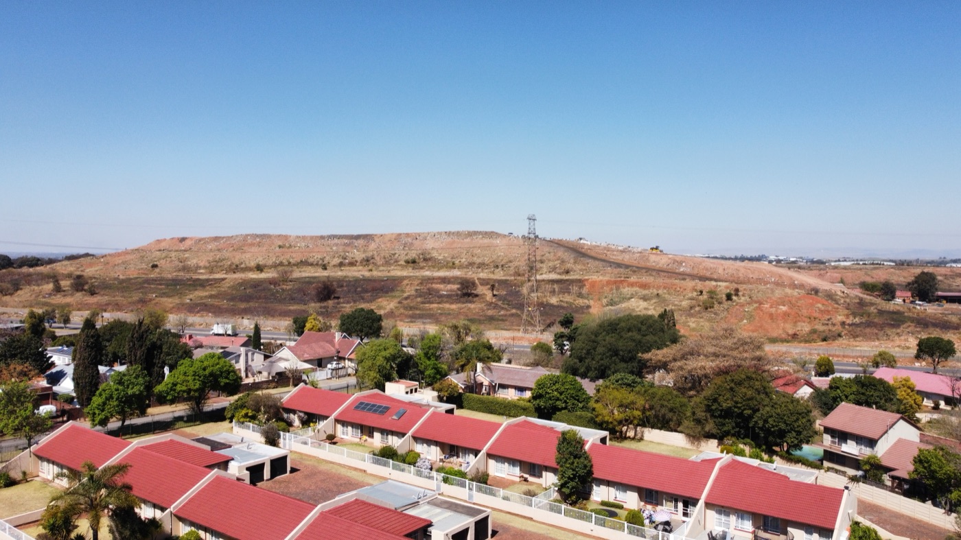 Aerial view of Simmer & Jack landfill site - image 3